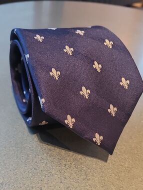 The Tie Bar Navy Blue Fleur-de-Lis Pattern Silk Tie